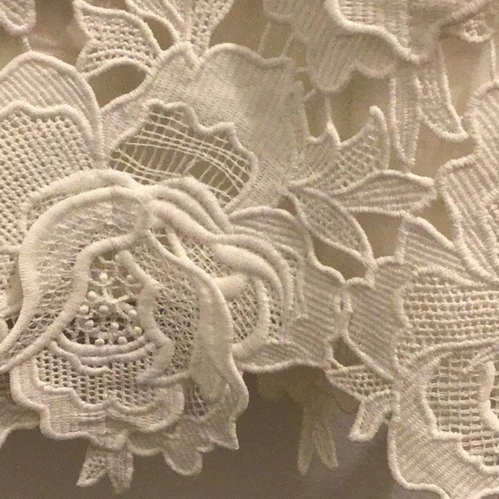 NEW WHITE SHORT WEDDING DRESS 3-D FLOWERS SZ S - Picture 5 of 12